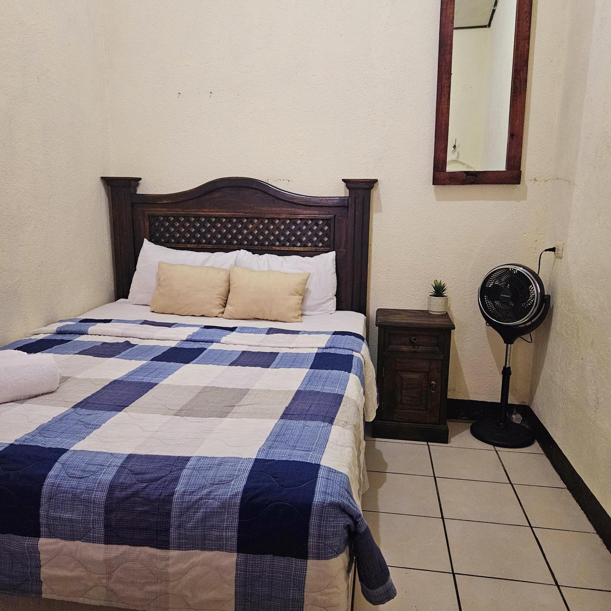 Cermeno'S House Ξενοδοχείο Antigua Εξωτερικό φωτογραφία