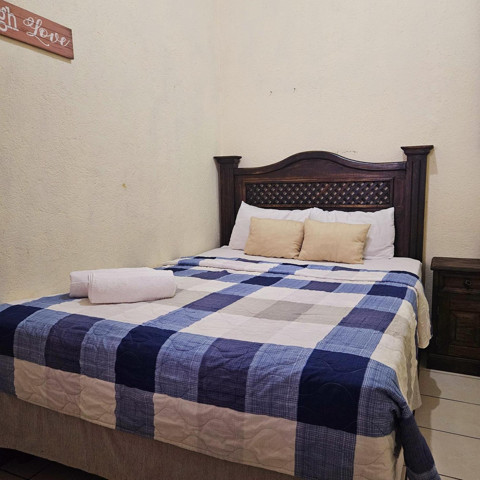 Cermeno'S House Ξενοδοχείο Antigua Εξωτερικό φωτογραφία